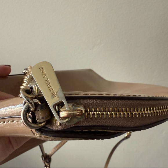 Michael Kors Crossbody - Picture 8 of 9